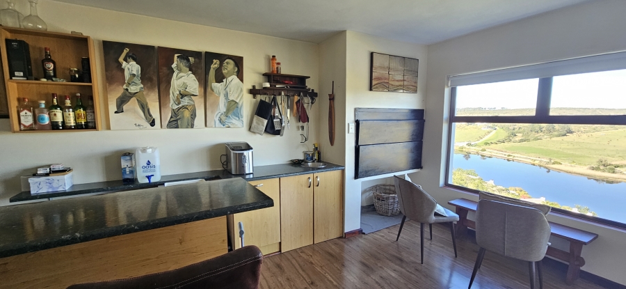 5 Bedroom Property for Sale in Stilbaai Oos Western Cape